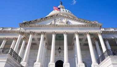 Cierre de Gobierno de EE.UU.: Los senadores trabajan durante el fin de semana para encontrar una solución tras 40 días de cierre