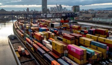 El superávit comercial de la eurozona se dispara, un acuerdo con EE UU impulsa las exportaciones