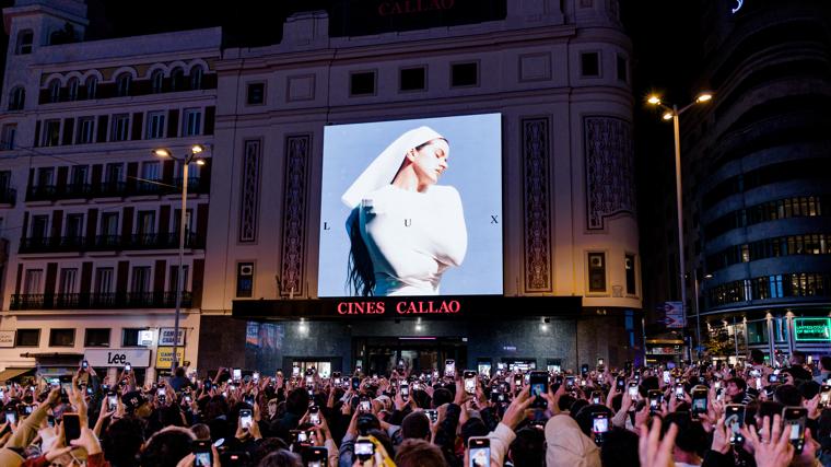 Rosallía, en Callao, en el acto promocional de la polémica en Madrid