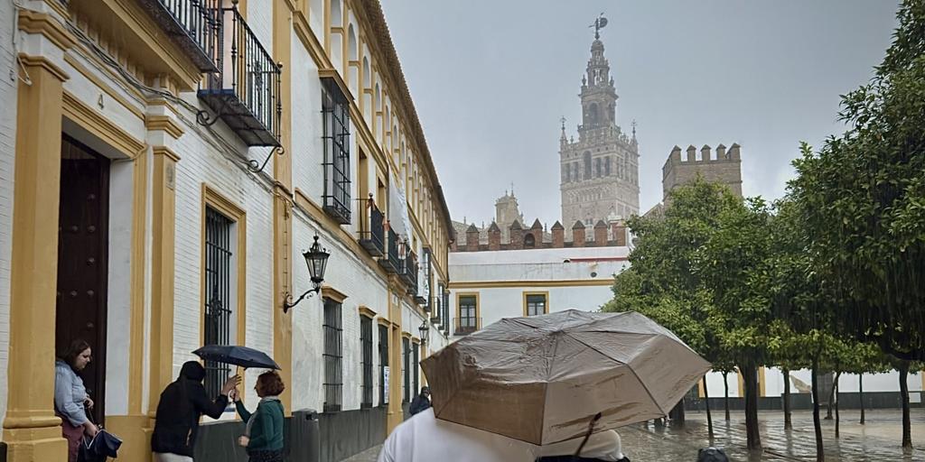 La Aemet activa ya la alerta amarilla por lluvias y tormentas para el miércoles en estas provincias de Andalucía