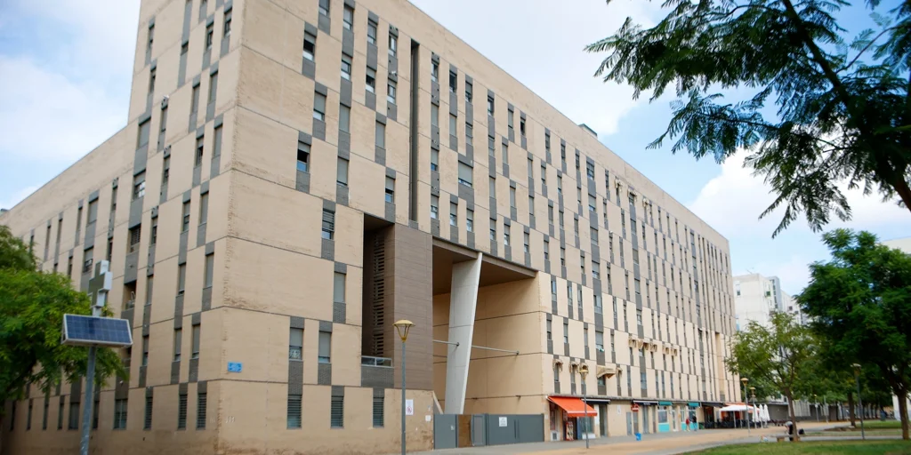 Sevilla Este, la insospechada trinchera arquitectónica contra los bloques cebras