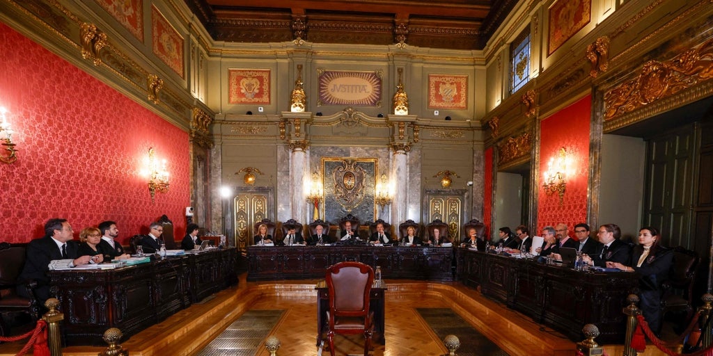 Moncloa instará al fiscal general a que recurra al Constitucional y está dispuesta a acudir a Europa