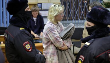 Diana Loginova, la joven cantante que paga con la cárcel sus críticas a Putin