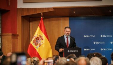 Vox registra una proposición de ley en el Senado para suprimir el arraigo de la Ley de Extranjería