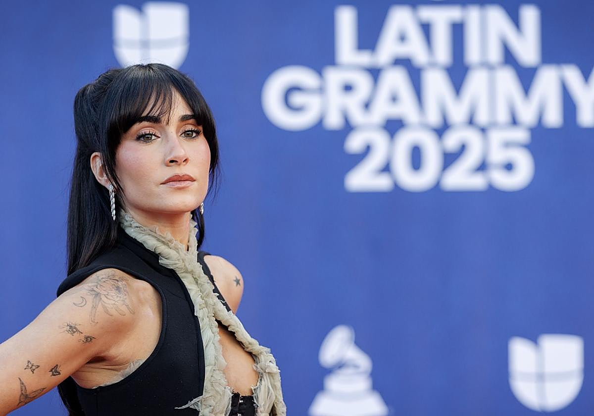 Los looks más impactantes de la alfombra roja de los Latin Grammy 2025