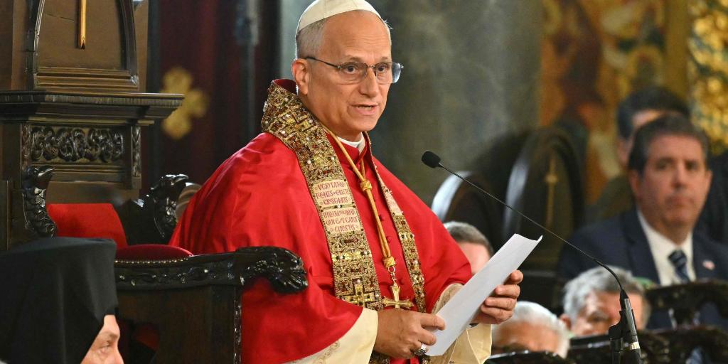 El Papa se despide de Turquía con una visita al «vaticano de los ortodoxos» y tiende una mano por la unidad de los cristianos