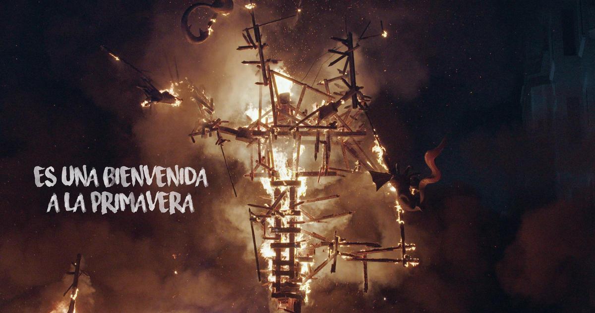 El fuego es el sujeto en el cortometraje.