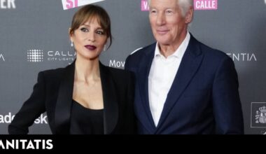 pura elegancia con un 'total black look'