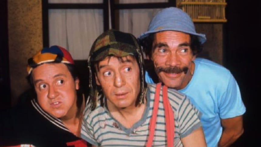 Carlos Villagrán, Roberto Gómez Bolaños y Ramón Valdés en la serie El chavo del 8.