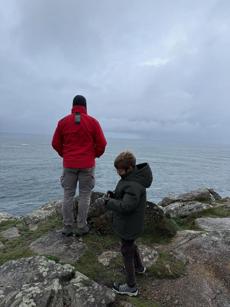 Francisco Rivera y su hijo Curro, en un marco incomparable de la Costa da Morte