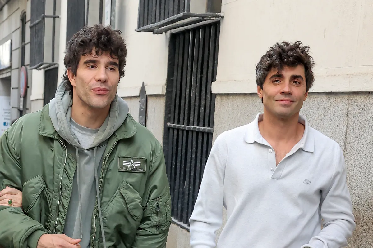 Javier Ambrossi tiene una nueva ilusión y las primeras palabras de Javier Calvo en redes: lo último en la ruptura de Los Javis - El Mundo