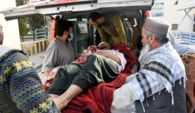 Al menos 20 muertos por potente terremoto en norte de Afganistán