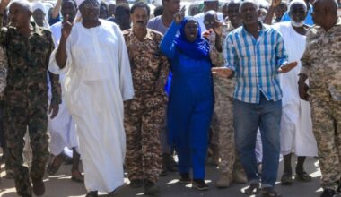 Decenas de miles de civiles huyen del conflicto al este de Darfur, en Sudán