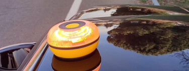 No esperes al 1 de enero: si tienes que comprar tu baliza V16, Leroy Merlin las tiene por menos de 40 euros