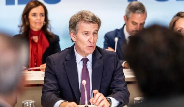 Las 72 horas más tensas en el PP: Mazón renunció a elecciones para "no afectar a otras comunidades" y Feijóo no apretó el botón nuclear de las "circunstancias graves" - El Mundo