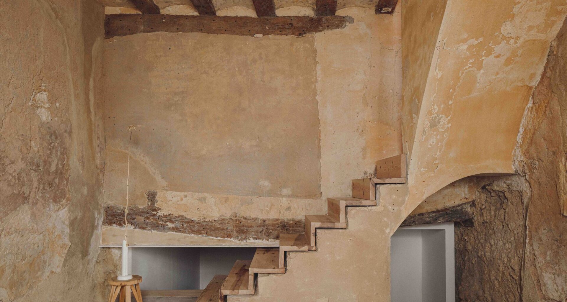 Casa de los Ingleses / Belen Ilarri Studio