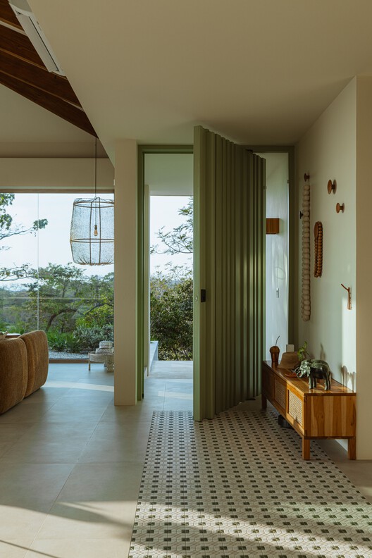 Casa Pistacchio / Instinto Estudio - Fotografía interior, Madera, Iluminación, Puerta, Vidrio