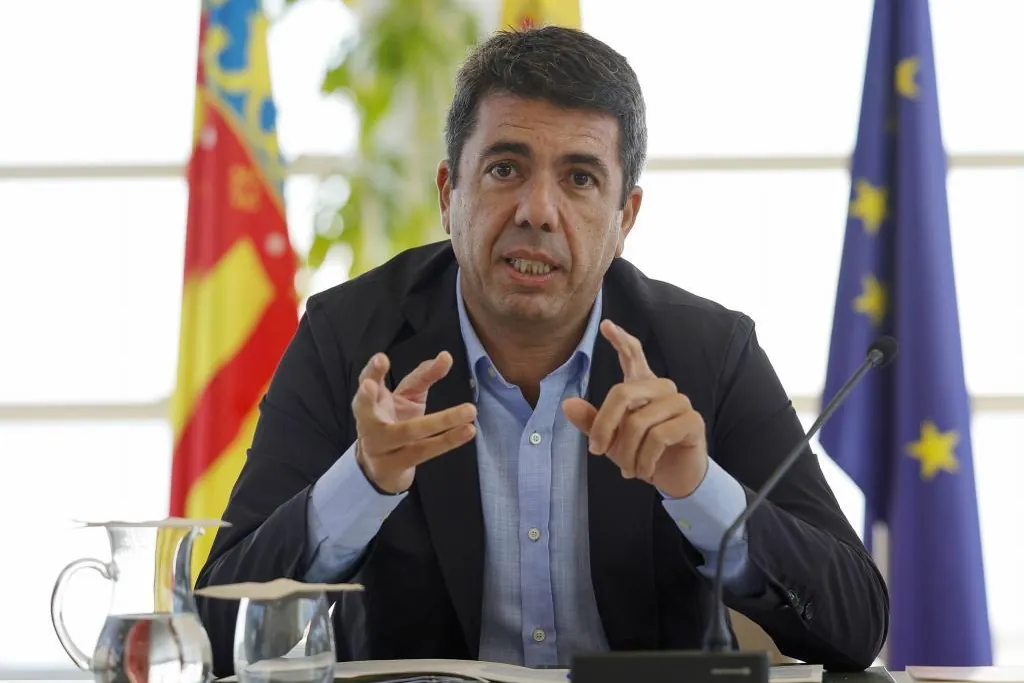 Los candidatos a suceder a Mazón pliegan velas para no desairar a Génova mientras PP y Vox ocultan sus cartas para la negociación - El Mundo