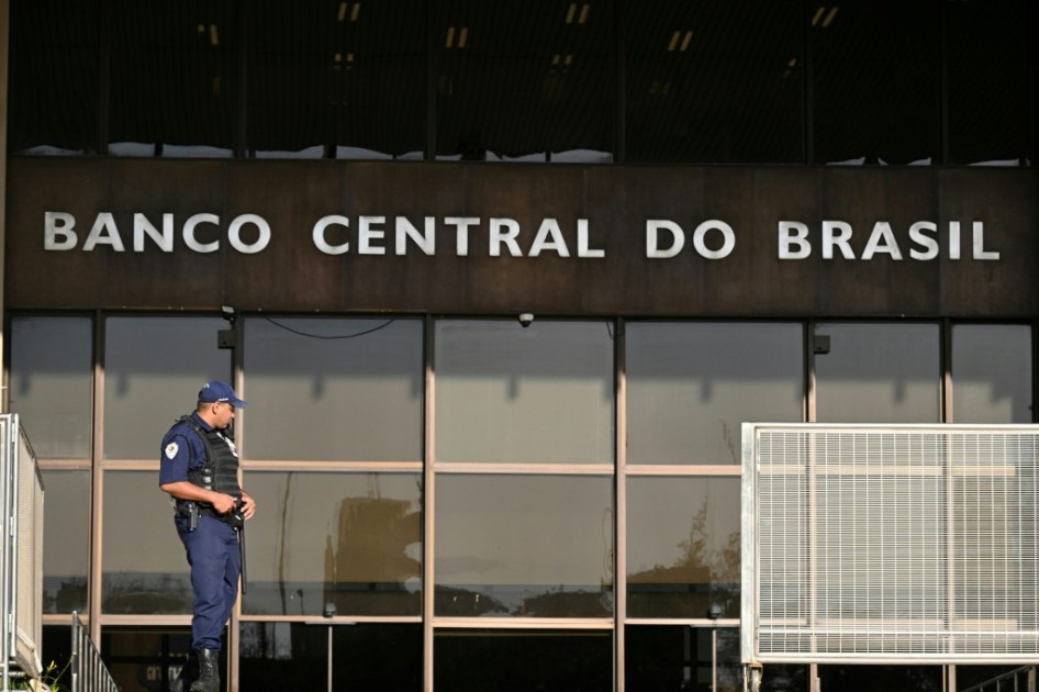 El Banco Central de Brasil mantiene su tasa de interés de referencia en 15%