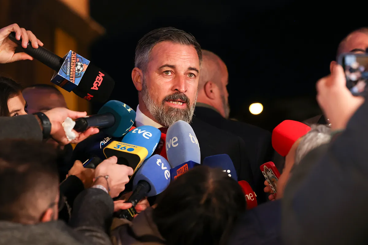 Abascal, sobre el cese de Ortega Smith como portavoz adjunto en el Congreso: "Creo que todos tienen que aprender a ceder paso" - El Mundo