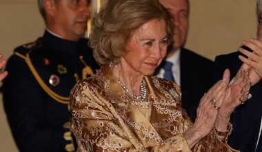 De los aplausos a Doña Sofía a las otras memorias de Don Juan Carlos - El Mundo