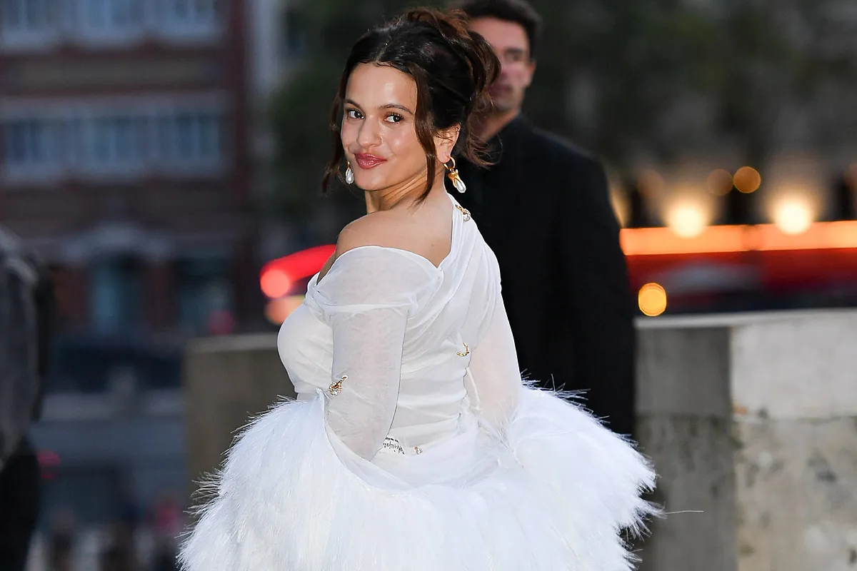 Rosalía: las pistas que señalan a Rauw Alejandro como "la perla" de la que "nadie se fía" - El Mundo