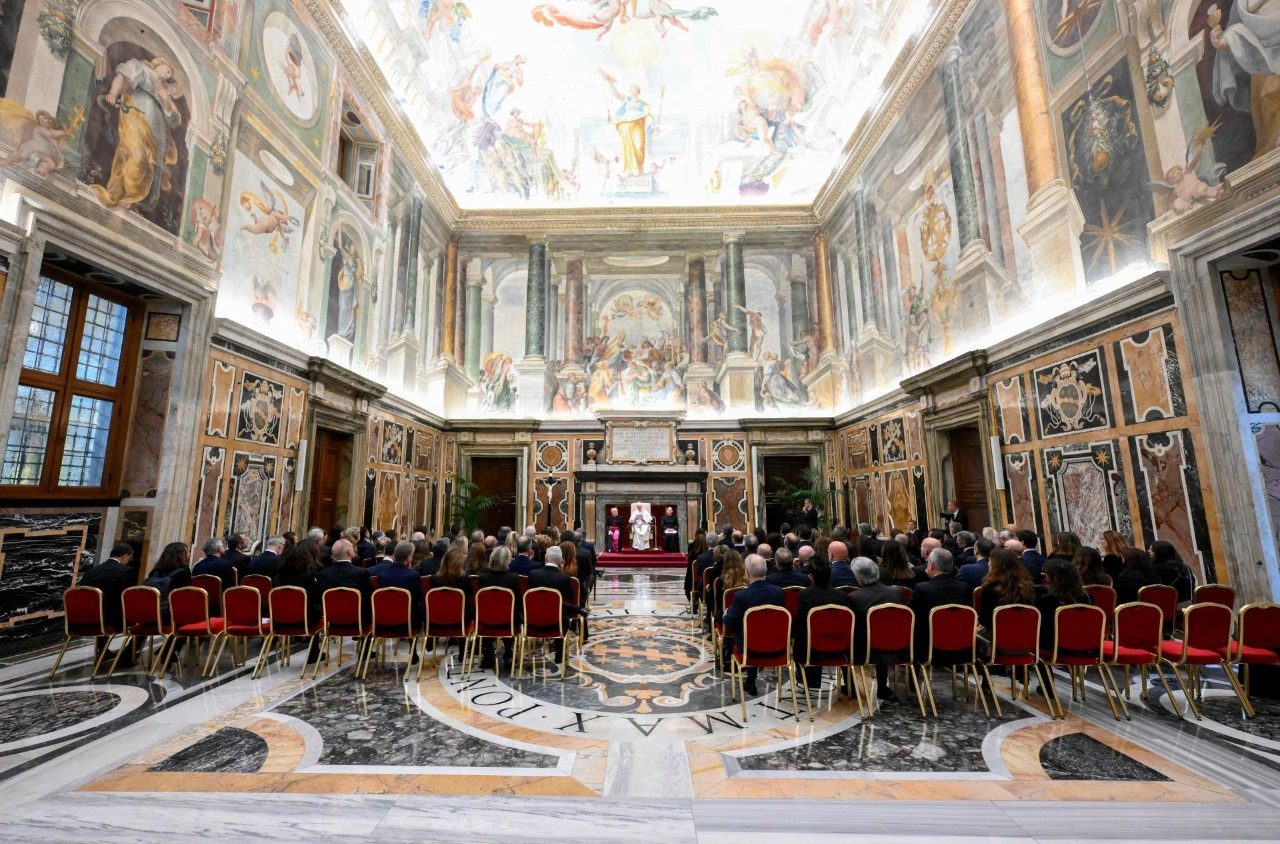 El Papa León XIV: Asumir un nuevo humanismo para la era digital