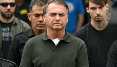 Supremo de Brasil mantiene condena a 27 años de cárcel de Bolsonaro