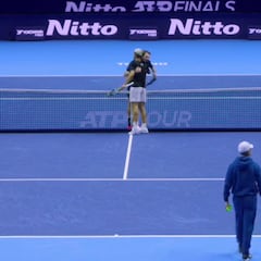 Alcaraz encandila al público de Turín con la ayuda de Bublik