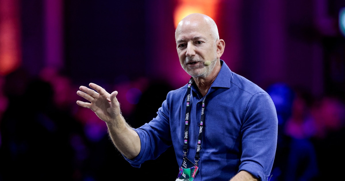 Jeff Bezos reveló cuál es el único tipo de trabajador que la inteligencia artificial nunca podrá reemplazar