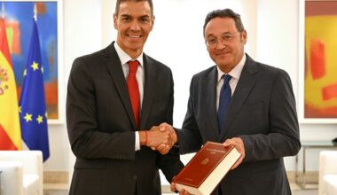 La principal asociación de fiscales acusa a Sánchez de "presionar y deslegitimar" al Supremo tras declarar inocente a García Ortiz