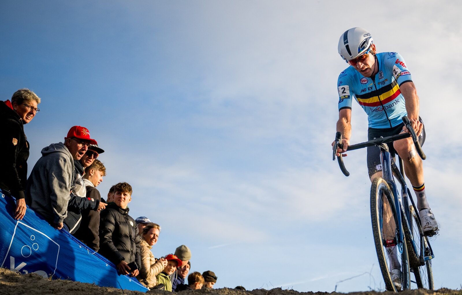 Toon Aerts y su bicicleta vasca, campeones de Europa de ciclocross | Txirrindularitza