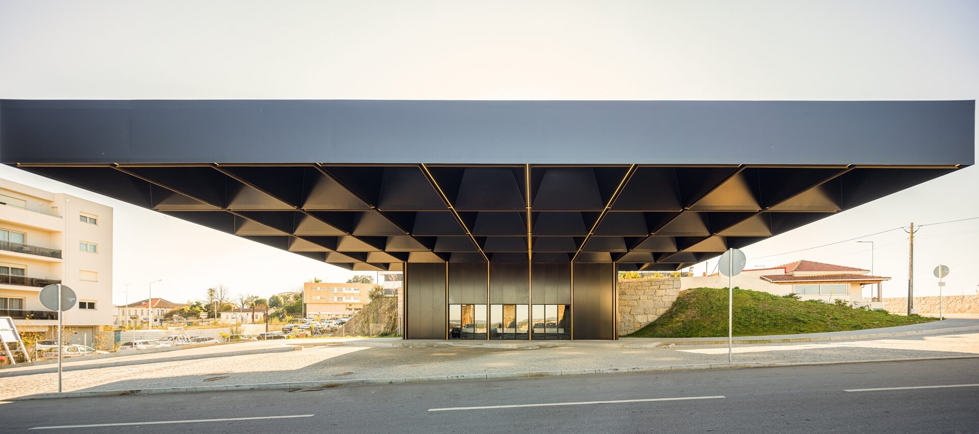 Centro intermodal de Lousada / spaceworkers