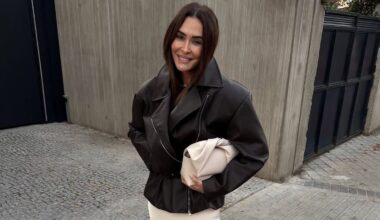 Vicky Martín Berrocal (52) rejuvenece la falda midi satinada que se ha comprado en tres colores