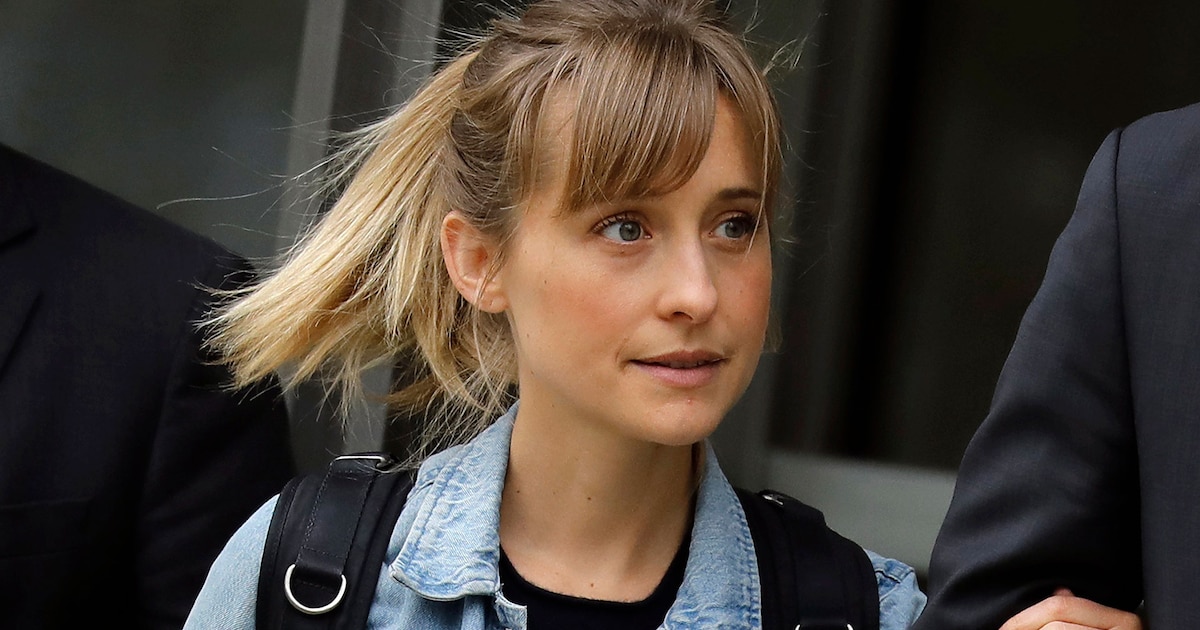 Allison Mack, actriz de ‘Smallville’, rompe el silencio tras su salida de prisión y admite su responsabilidad como parte de una secta sexual