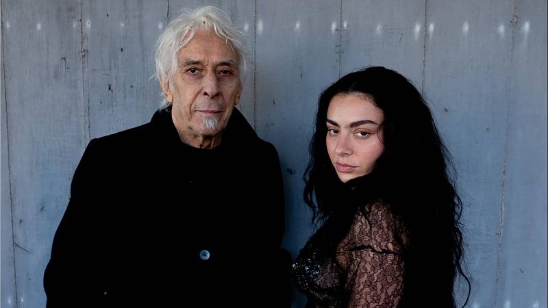 Charli xcx y John Cale se alían en 'House'