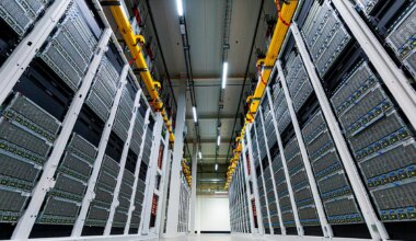 Luz verde preliminar al megaproyecto de 10.000 millones de Microsoft en Aragón - Expansión