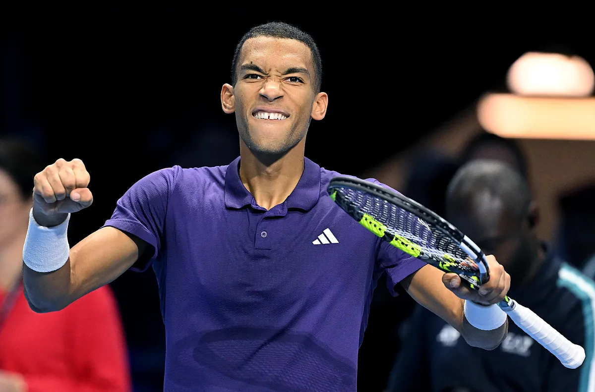 Auger-Aliassime será el rival de Alcaraz tras derrotar a un frágil Zverev - El Mundo