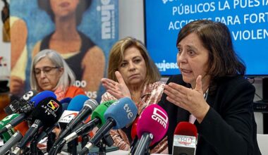 Choque entre Madrid y Sanidad por el registro de objetores del aborto