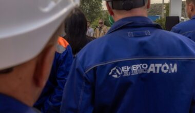 Zelenski inicia una reforma profunda en Ucrania del sector energético tras el escándalo de corrupción