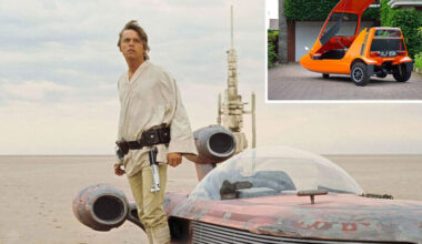 debajo había un triciclo británico de tres ruedas que Reliant diseñó en los 60