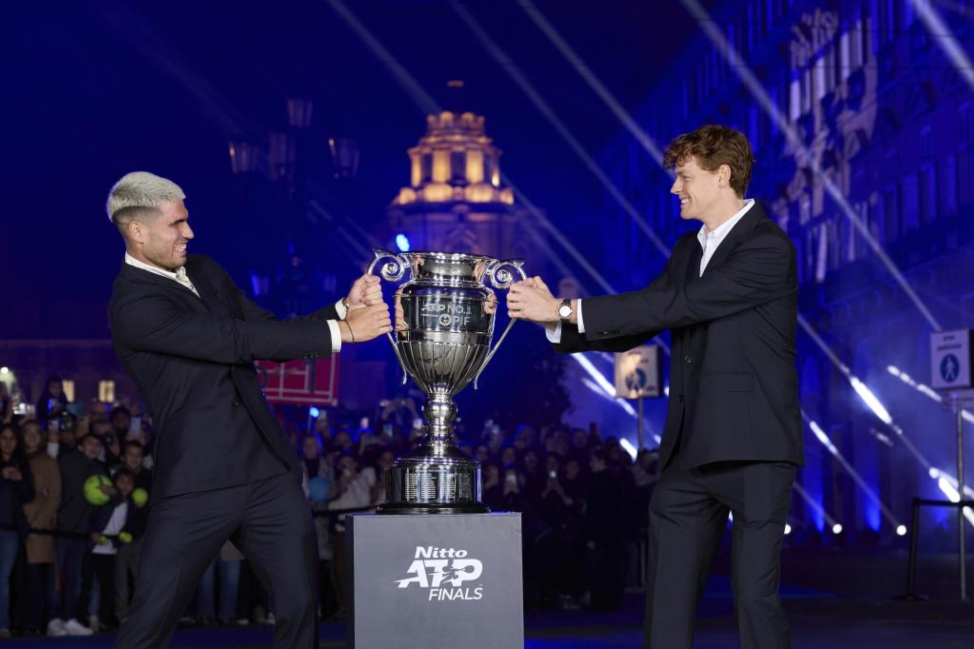 Alcaraz y Sinner 'luchan' por el número 1 del mundo.