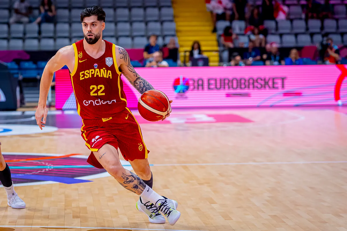 La primera lista de Chus Mateo con España: el líder Yusta, Izan Almansa, dos campeones de Europa... - El Mundo