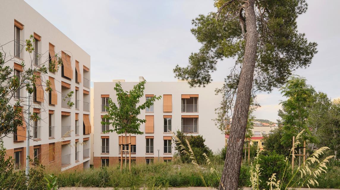 72 viviendas sociales en Castelldefels - Carles Enrich 