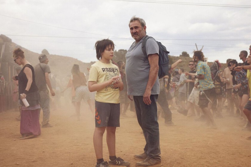 "Una película que no olvidarás jamás". 'Sirat' triunfa en Estados Unidos y escala posiciones como firme candidata a ganar el Oscar