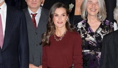 Jersey de Falconeri y nueva falda de Massimo Dutti: la reina Letizia y su cita imperdible con el premio de Periodismo Francisco Cerecedo