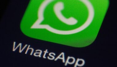 WhatsApp tiene un fallo que deja expuesta la información de millones de cuentas. Para protegerte solo necesitas un minuto