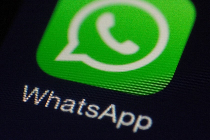 WhatsApp tiene un fallo que deja expuesta la información de millones de cuentas. Para protegerte solo necesitas un minuto