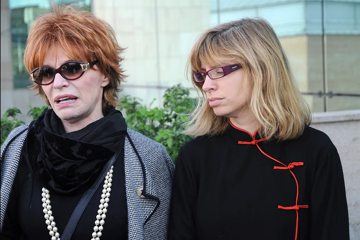 La hija de Encarnita Polo rompe su silencio tras la dramática muerte de la artista: "Su luz se quedará conmigo" - El Mundo