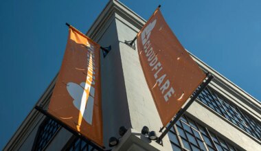 Dos fallos en un mes revelan el riesgo de depender de unos pocos proveedores para que Internet funcione - Expansión